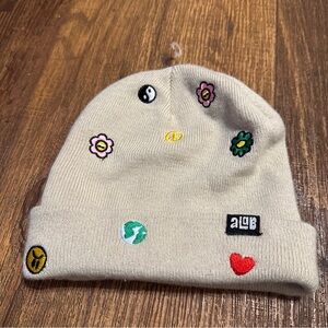 A labs keeping the peace beanie